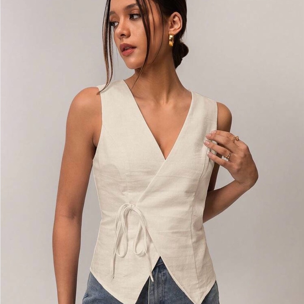 SHEIN Forever 21 Women's Solid Color V-Neck Crisscross Tie Casual Top